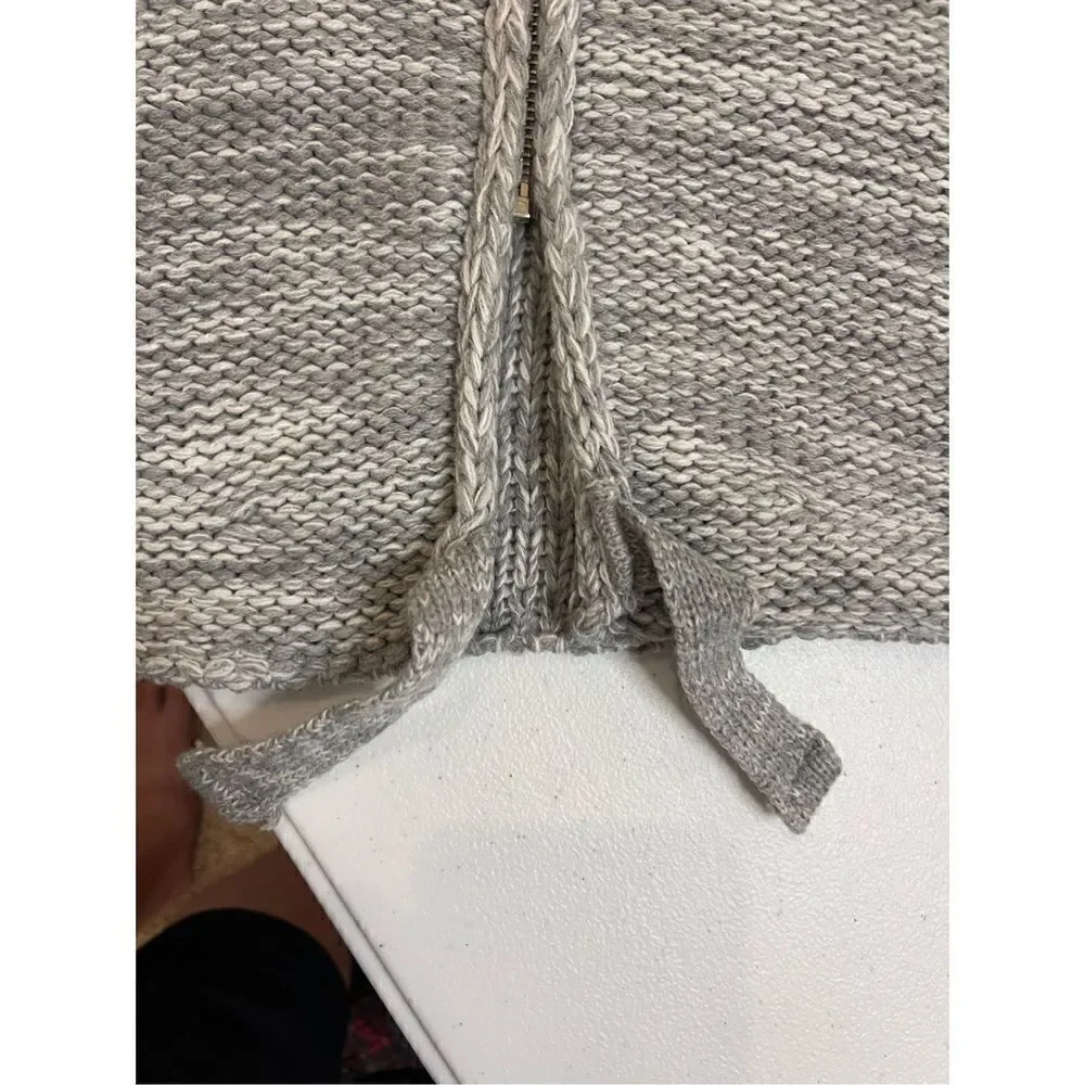 Leif Nelson Women’s XL grey zippered cardigan